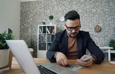Бърз кредит без лице за контакт